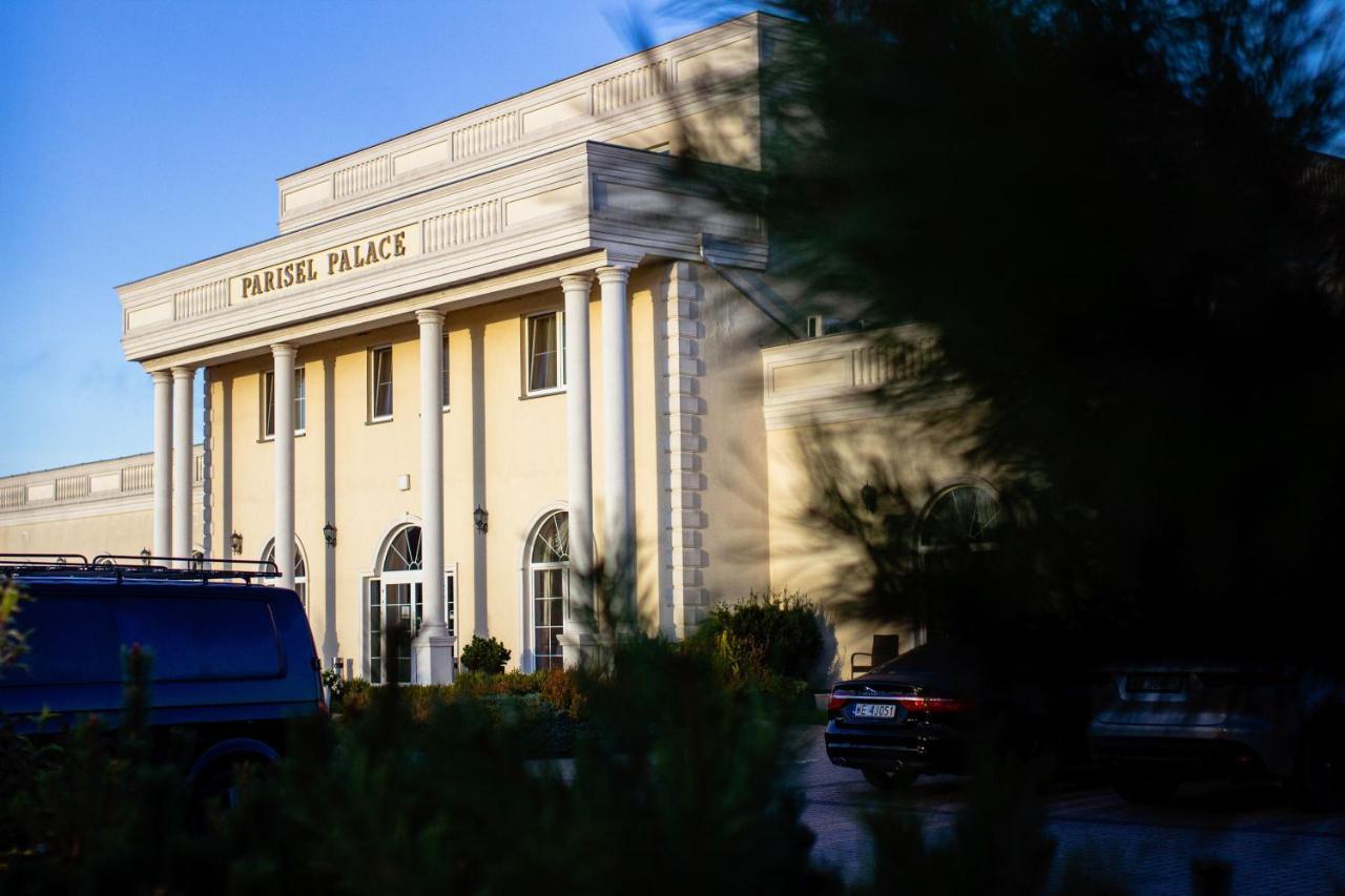 Parisel Palace Centrum Konferencyjno-Wypoczynkowe Klimki Pod Lukowem Exteriér fotografie
